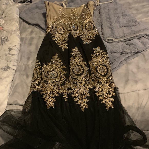 Prom dress - Picture 5 of 7